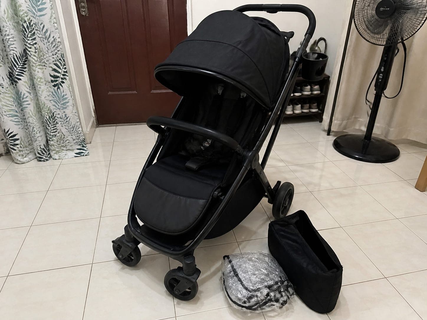 Compact fold baby stroller